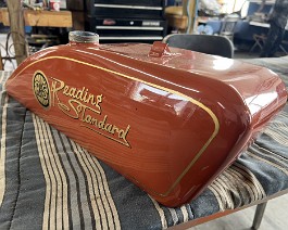 1917 Reading Standard Model T-E 12 HP Twin 2024-05-03 0356 Restored gas tank with painted logo and pinstripe (right side).