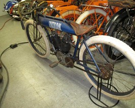 1913 Indian Eight Valve Board Track Racer 2017-05-10 1746