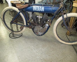 1913 Indian Eight Valve Board Track Racer 2017-05-10 1751