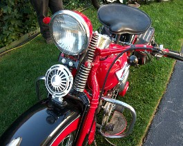2010-10-17 1947 Harley Davidson WL (WL5319) 100_1686