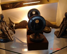 DSC02371 Packard Adonis, and Boyce motometer.