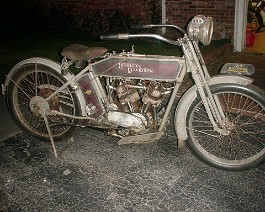 1914 Harley Davidson Twin Hero
