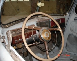 1942 Packard Model 120 Convertible Coupe DSC03245